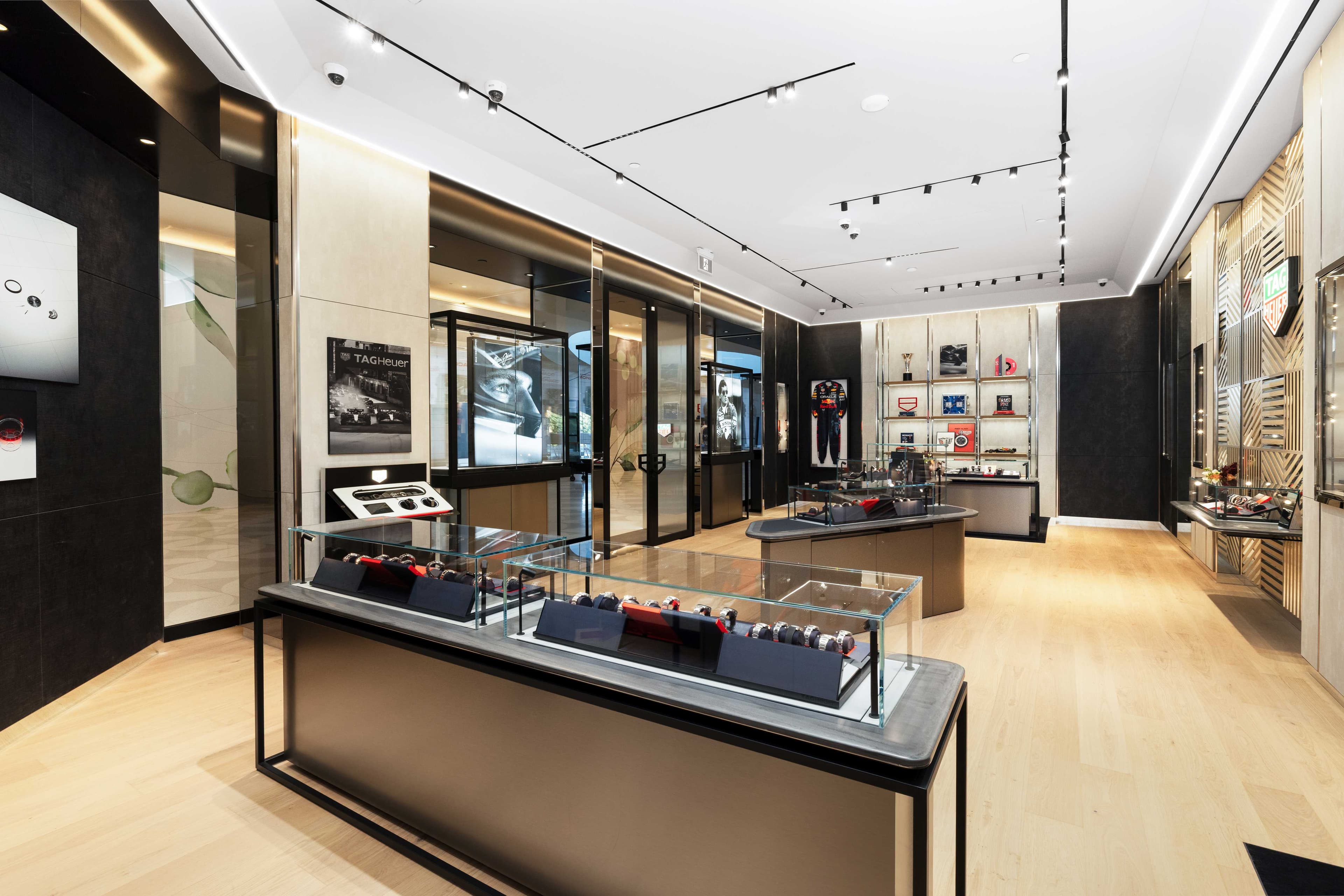 Retail-Tag-Heuer-Max