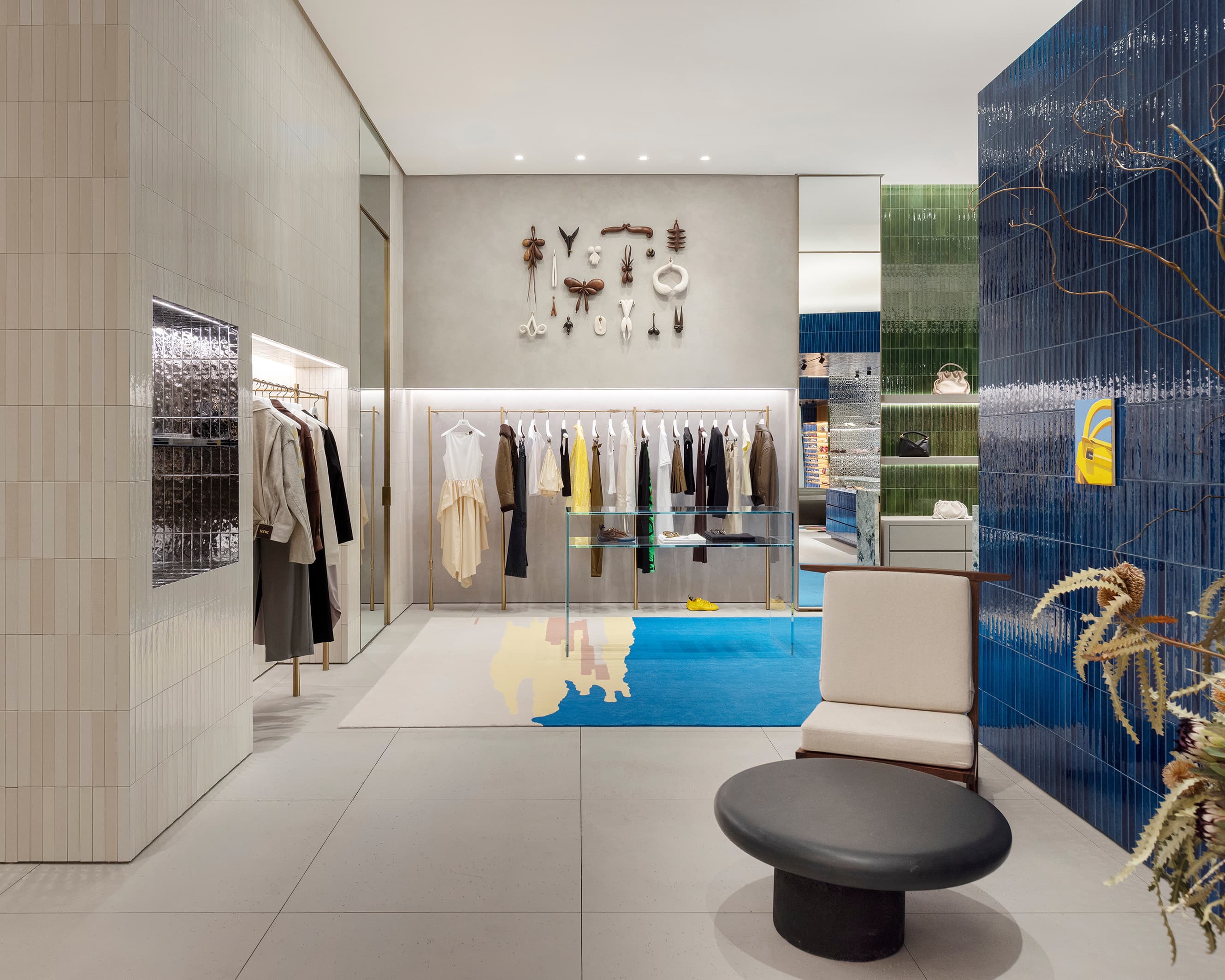 Retail-Loewe