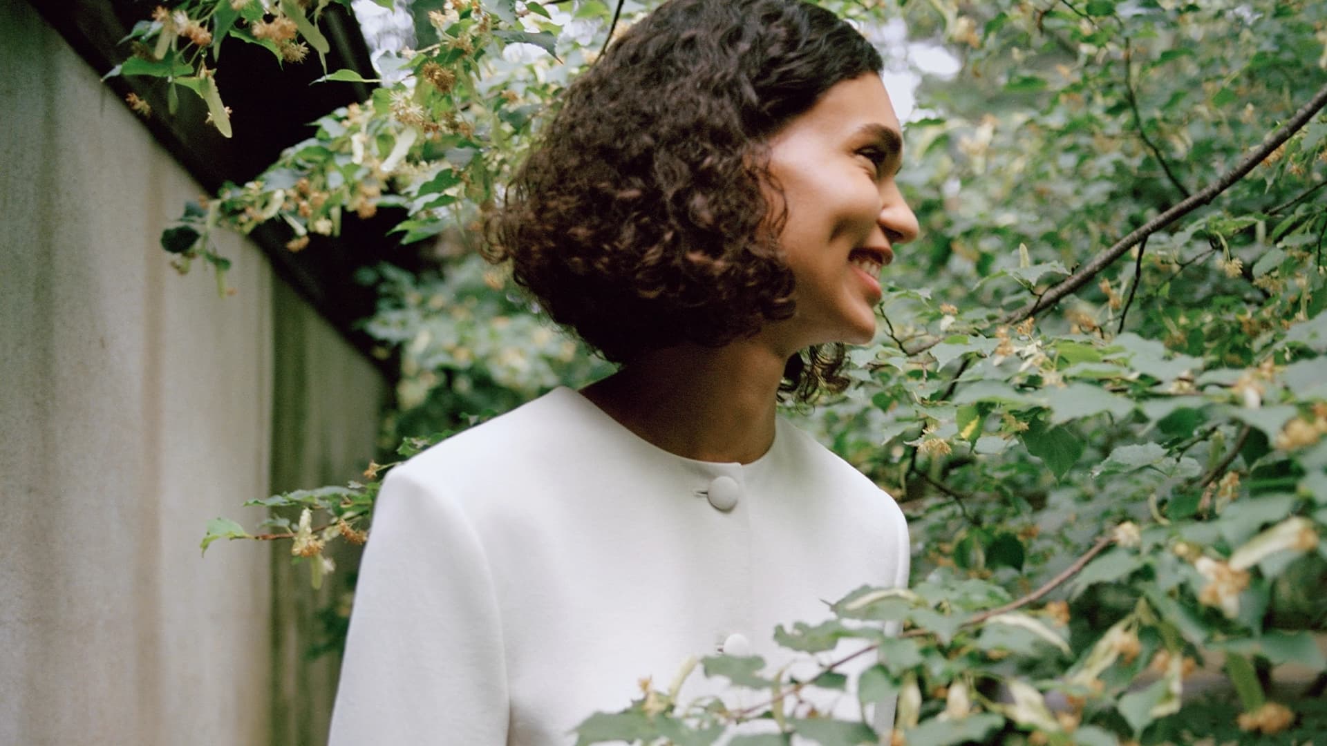 Oakridge Park Retail Aritzia